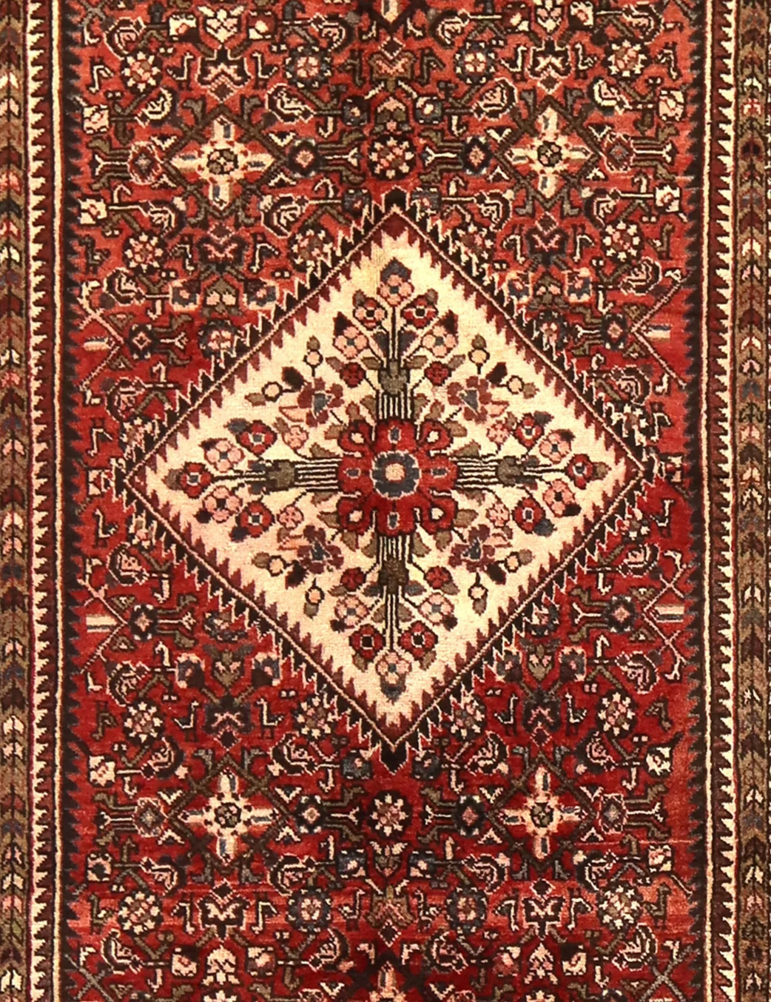 Hamadan  red   340 x 157 cm